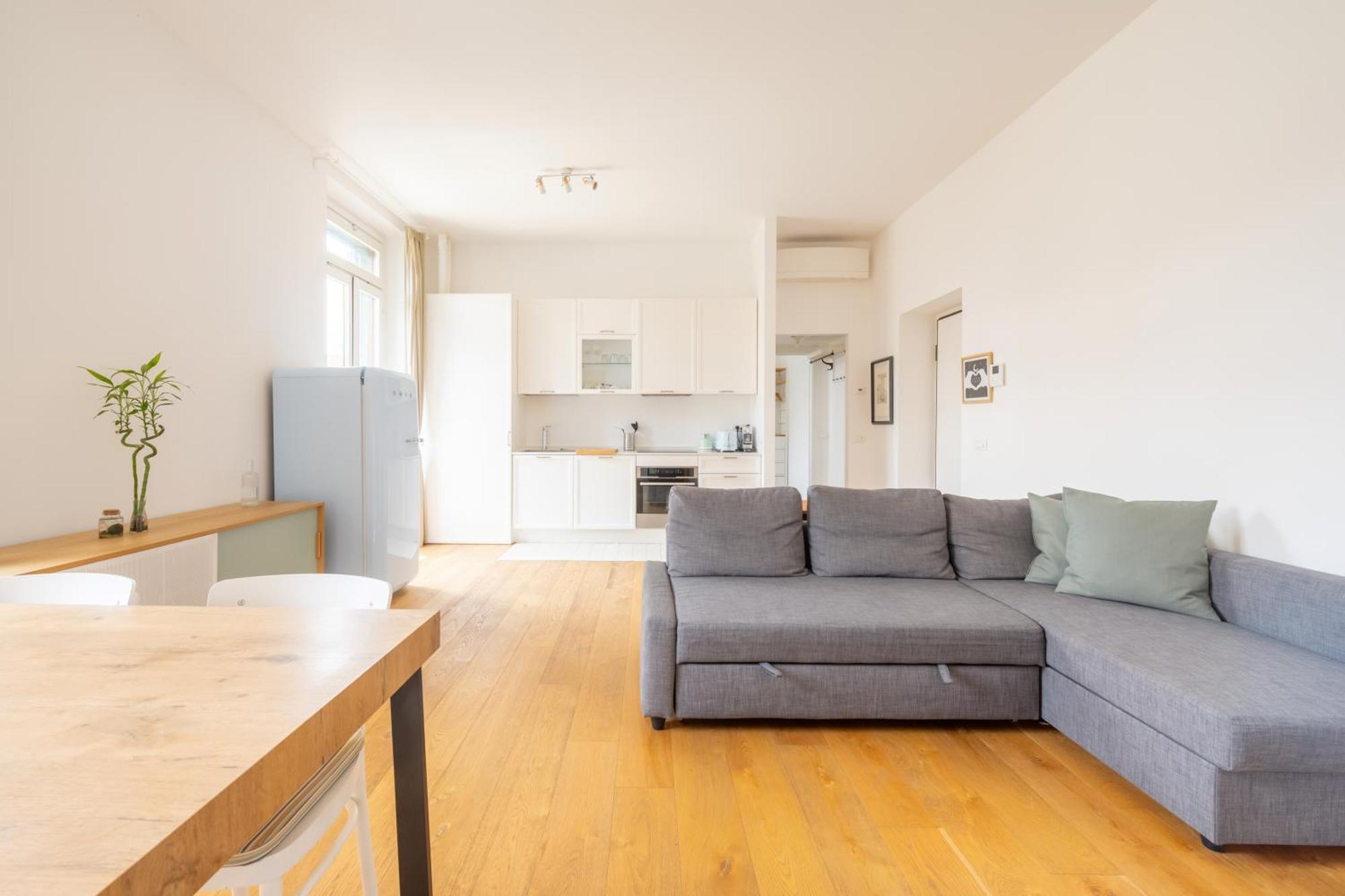 Milano Isola - Bright 2-Room Apartment With Balcony Exterior photo