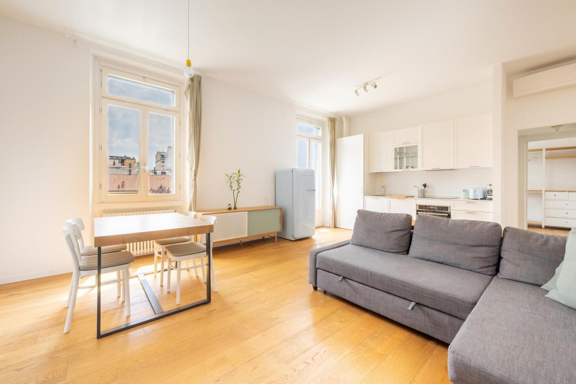 Milano Isola - Bright 2-Room Apartment With Balcony Exterior photo