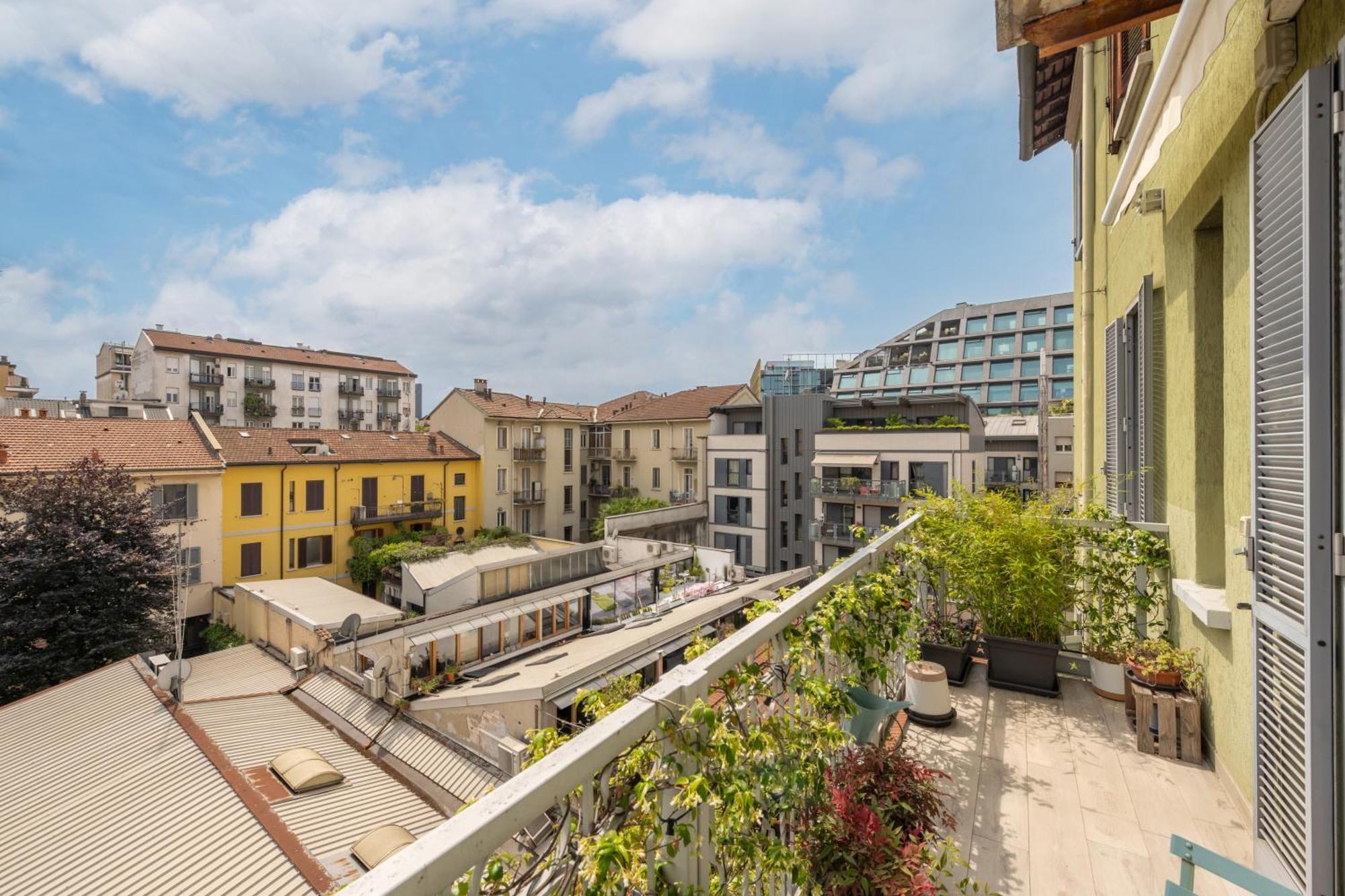 Milano Isola - Bright 2-Room Apartment With Balcony Exterior photo
