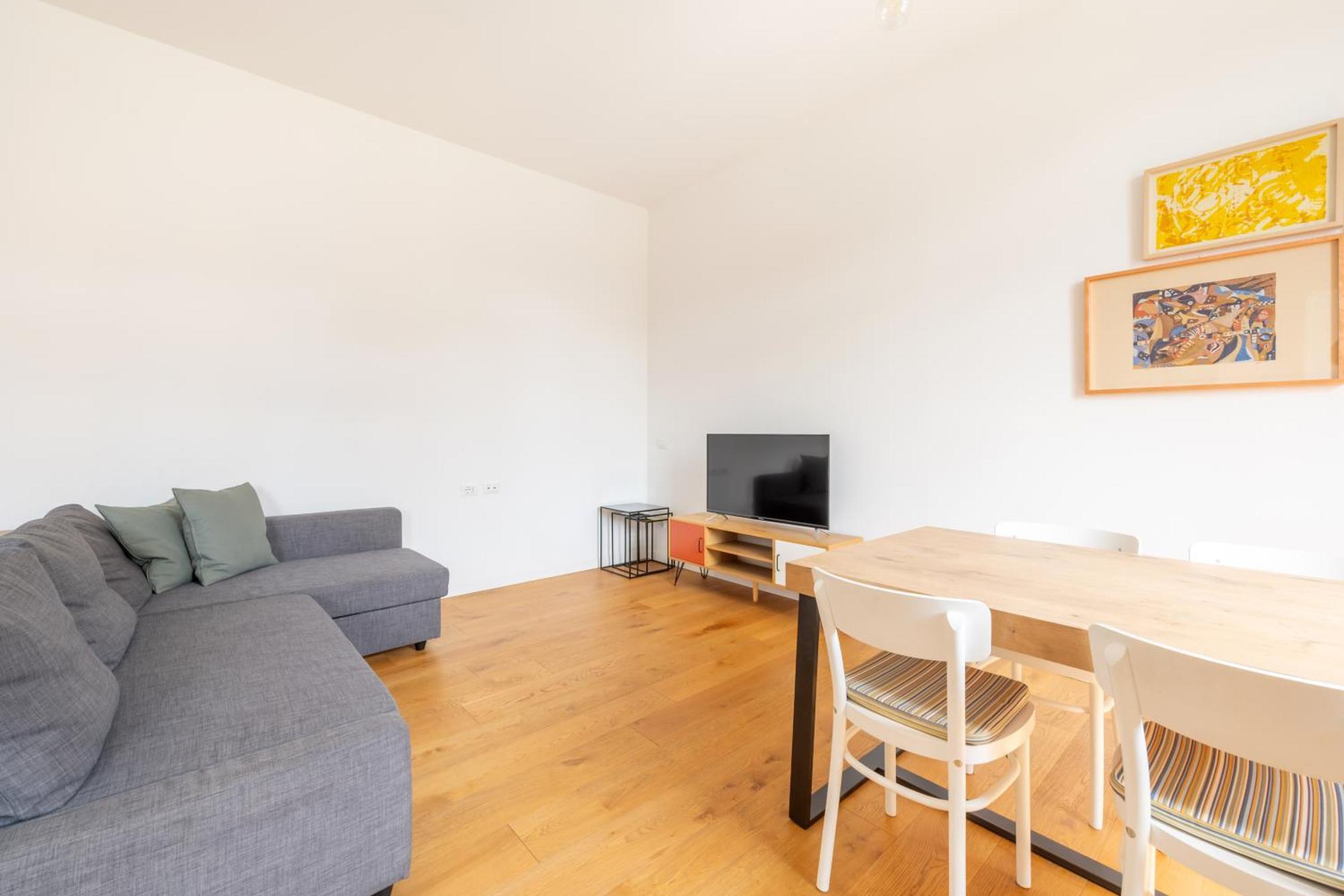 Milano Isola - Bright 2-Room Apartment With Balcony Exterior photo